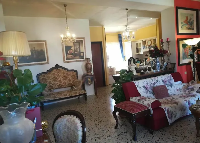 Bed and Breakfast Domus Aurea Oristano